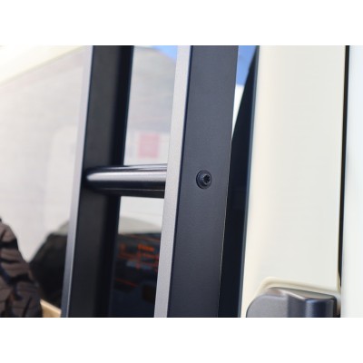 Échelle pour Suzuki Jimny (2018-jusqu'à présent)