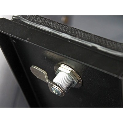 Coffre-fort sous la console d’une Toyota Land Cruiser 76 - de Front Runner