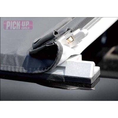 Bâche souple plate noire pour Renault Alaskan