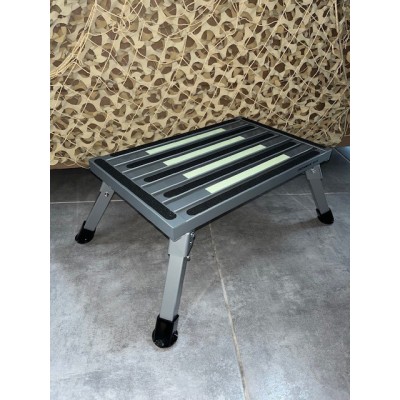 Marche-pied  camping bivouac en aluminium ironman 4x4 chez sifa  48x30x22 cm