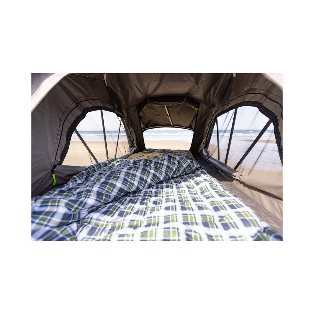 Tente de toit Ironman 4x4 Nomad chez sifa 4x4 importateur - vente directe particuliers et professionnels - voyager en tout quiét