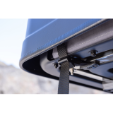 Tente de toit Ironman 4x4 Nomad chez sifa 4x4 importateur - vente directe particuliers et professionnels - voyager en tout quiét