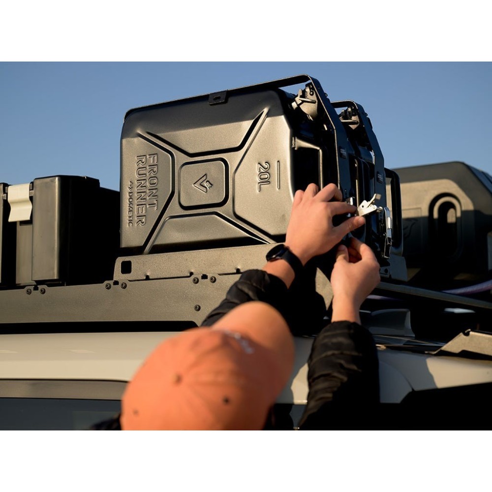 Jerricane à carburant 20l - Finition acier noir